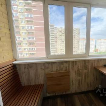 Сдается 1-комнатная квартира, 42 м²