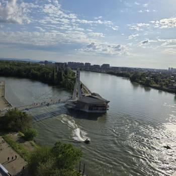 Продается 3-х комнатная квартира, 97 м²