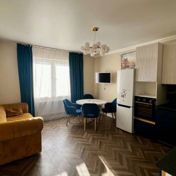 Сдается 2-х комнатная квартира, 65 м²