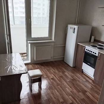 Продается 1-комнатная квартира, 37 м²