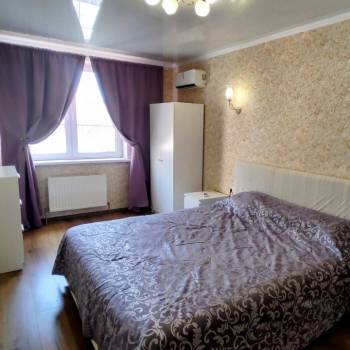 Сдается 1-комнатная квартира, 45 м²
