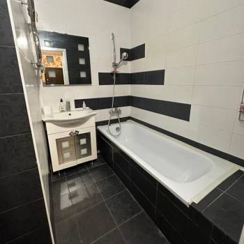 Сдается 2-х комнатная квартира, 61,7 м²