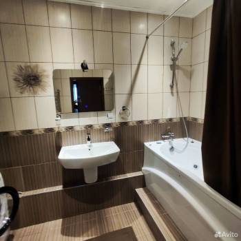 Сдается Многокомнатная квартира, 90 м²