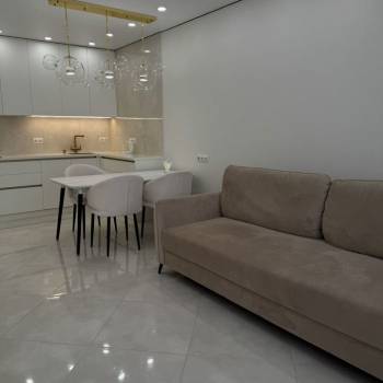 Продается 1-комнатная квартира, 60 м²