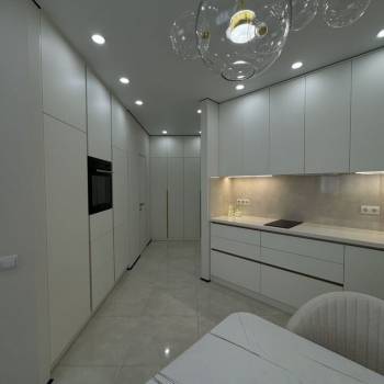 Продается 1-комнатная квартира, 60 м²