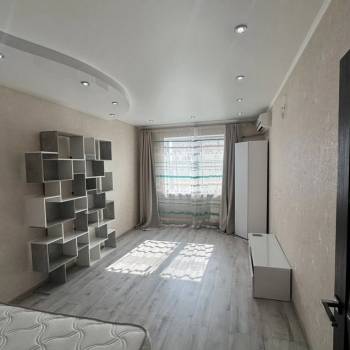 Сдается 1-комнатная квартира, 42,2 м²