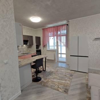 Сдается 2-х комнатная квартира, 56 м²