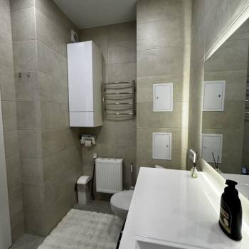 Сдается 2-х комнатная квартира, 60 м²