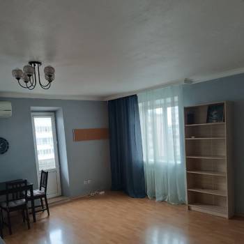 Сдается 2-х комнатная квартира, 70 м²