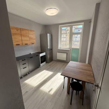 Сдается 1-комнатная квартира, 37 м²