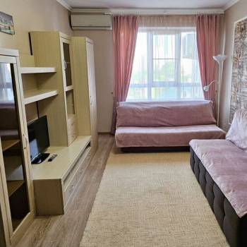 Продается 1-комнатная квартира, 40,4 м²