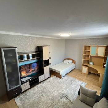 Продается 1-комнатная квартира, 42,3 м²