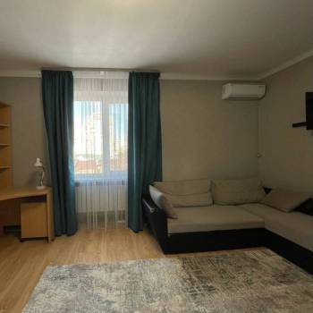 Продается 1-комнатная квартира, 42,3 м²
