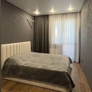 Сдается 2-х комнатная квартира, 70 м²