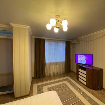 Сдается 1-комнатная квартира, 40 м²
