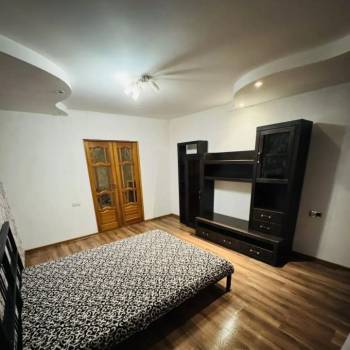 Сдается 2-х комнатная квартира, 65 м²