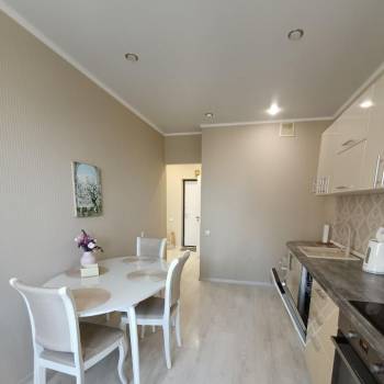 Сдается 1-комнатная квартира, 43 м²