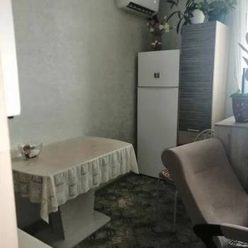 Продается 1-комнатная квартира, 30 м²