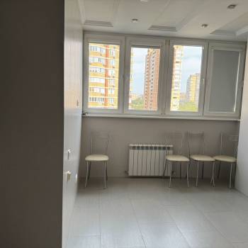 Сдается Многокомнатная квартира, 90,9 м²