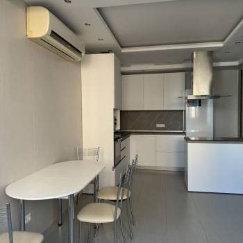 Сдается Многокомнатная квартира, 90,9 м²