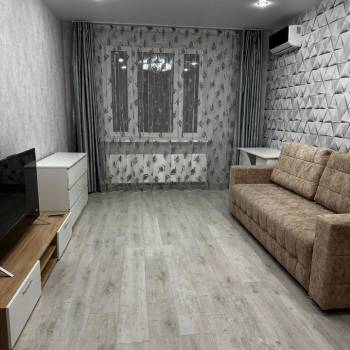 Сдается 1-комнатная квартира, 43 м²