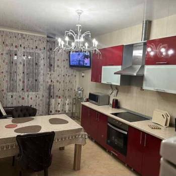 Сдается 1-комнатная квартира, 49,3 м²