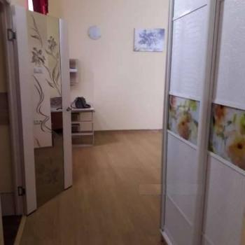 Продается 1-комнатная квартира, 44 м²
