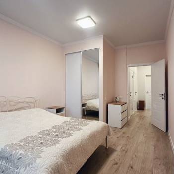Сдается 2-х комнатная квартира, 80 м²