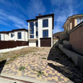 Продается Дом, 290 м²