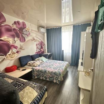 Продается 1-комнатная квартира, 40,7 м²
