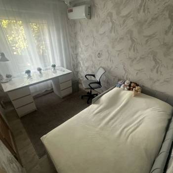 Продается Многокомнатная квартира, 74,5 м²