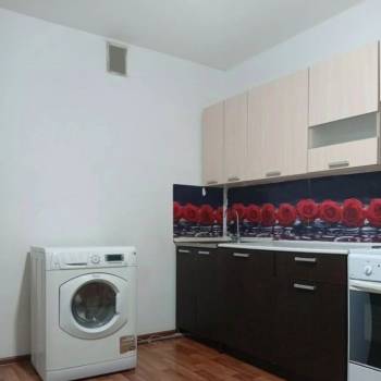 Сдается 2-х комнатная квартира, 65 м²