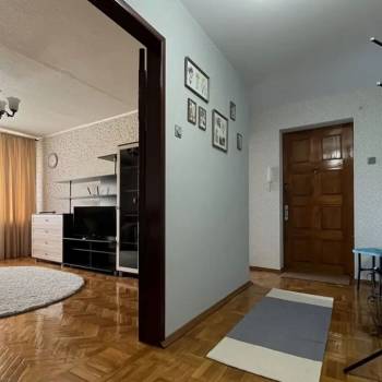 Продается 3-х комнатная квартира, 61 м²