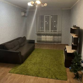 Сдается Многокомнатная квартира, 106 м²