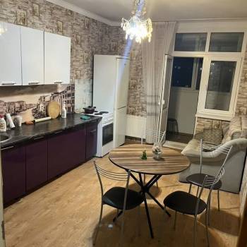 Сдается Многокомнатная квартира, 106 м²