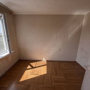 Продается Многокомнатная квартира, 74,6 м²