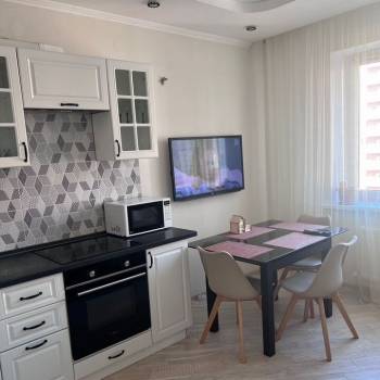 Сдается 2-х комнатная квартира, 60 м²