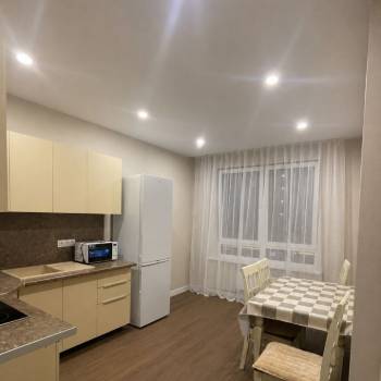 Сдается 1-комнатная квартира, 40 м²