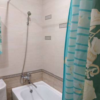 Сдается 1-комнатная квартира, 48 м²