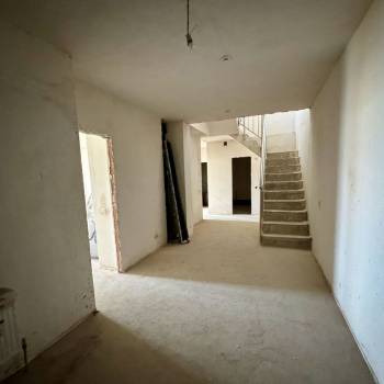 Продается Многокомнатная квартира, 168 м²