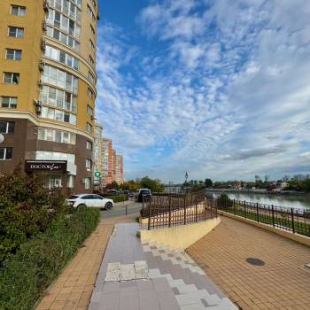 Продается Многокомнатная квартира, 168 м²