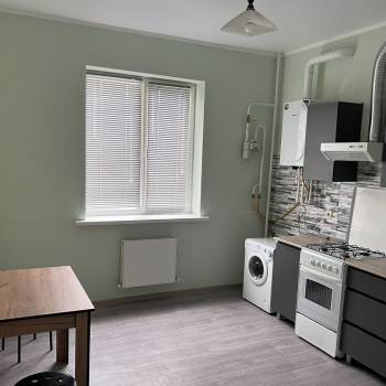 Сдается 1-комнатная квартира, 40 м²