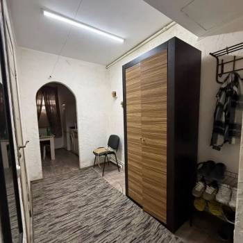 Продается 1-комнатная квартира, 32 м²
