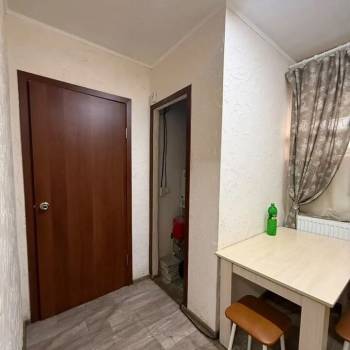 Продается 1-комнатная квартира, 32 м²