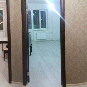Сдается 1-комнатная квартира, 54 м²