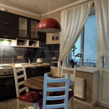 Сдается 1-комнатная квартира, 37 м²