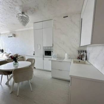 Продается 1-комнатная квартира, 35 м²
