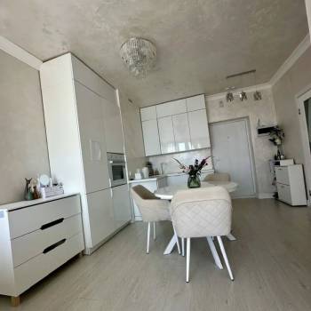 Продается 1-комнатная квартира, 35 м²