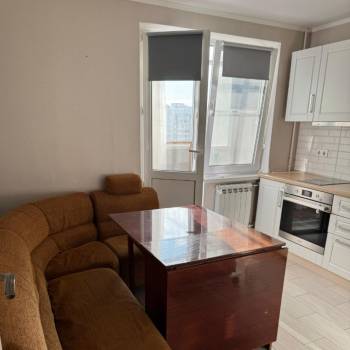 Сдается 1-комнатная квартира, 39 м²