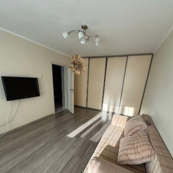 Сдается 1-комнатная квартира, 39 м²